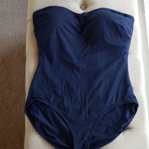 Navy strapless swim suit